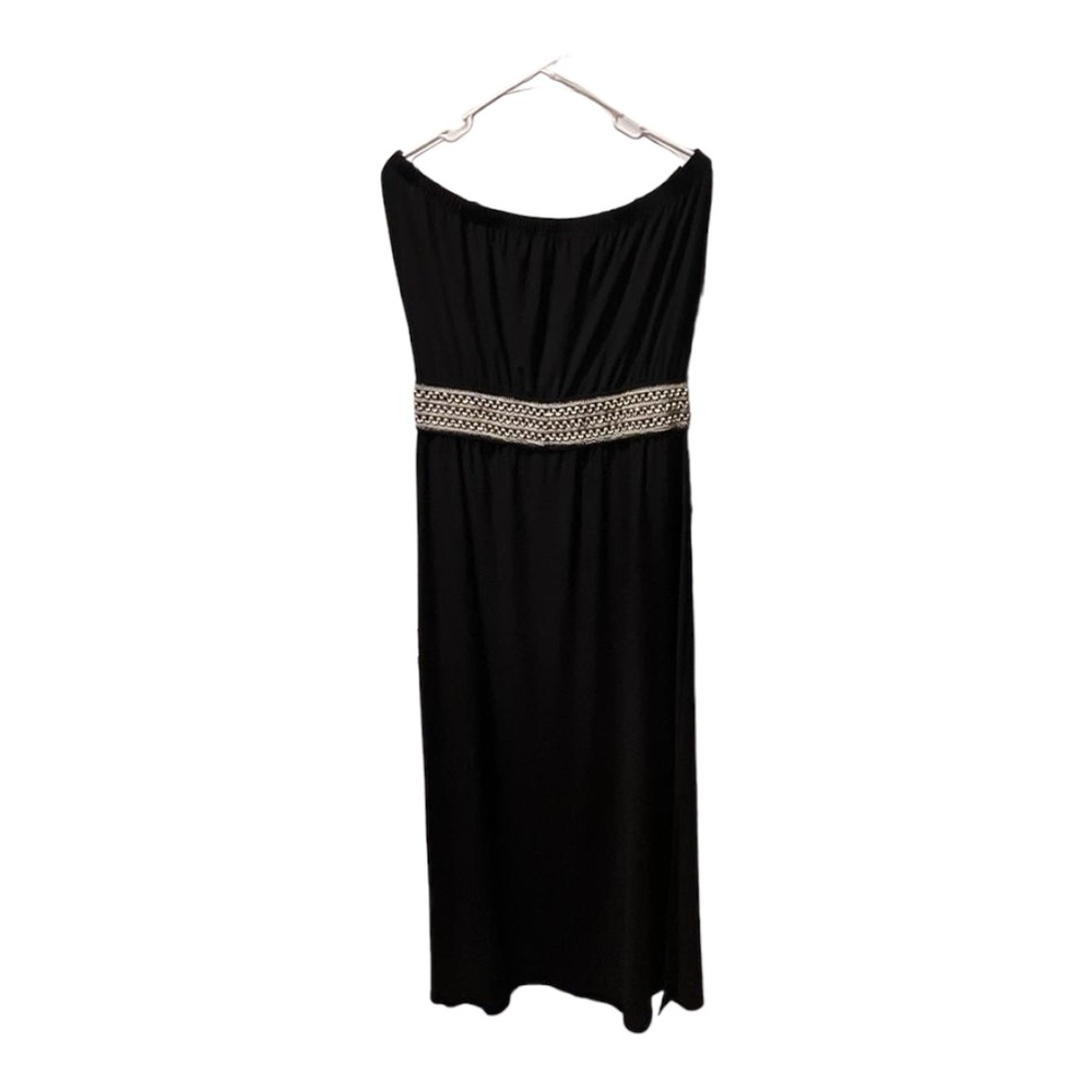 Women’s Cocktail Black Dress Mid length Size Large in Excellent Used Condition